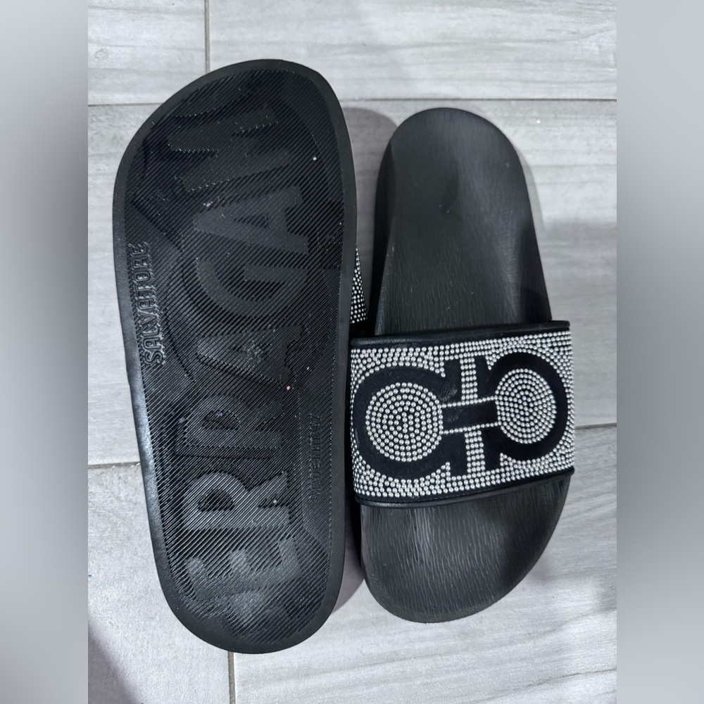 Ferragamo Black Studded Slides Logo Sandals Chic Summer Designer - Picture 5 of 6